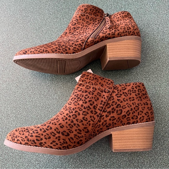 NWT Time and tru leopard print ankle booties Sz. 9 - Picture 6 of 9